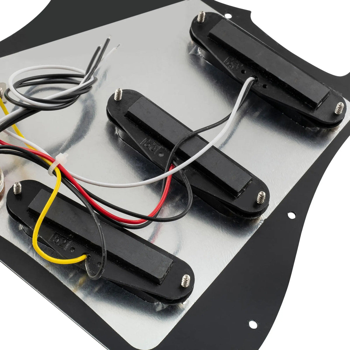 Musiclily Basic Pre-wired Loaded Standard ST-SSS Pickguard with Ceramic Magnet Single Coil Pickups Set for Strat Style Electric Guitar