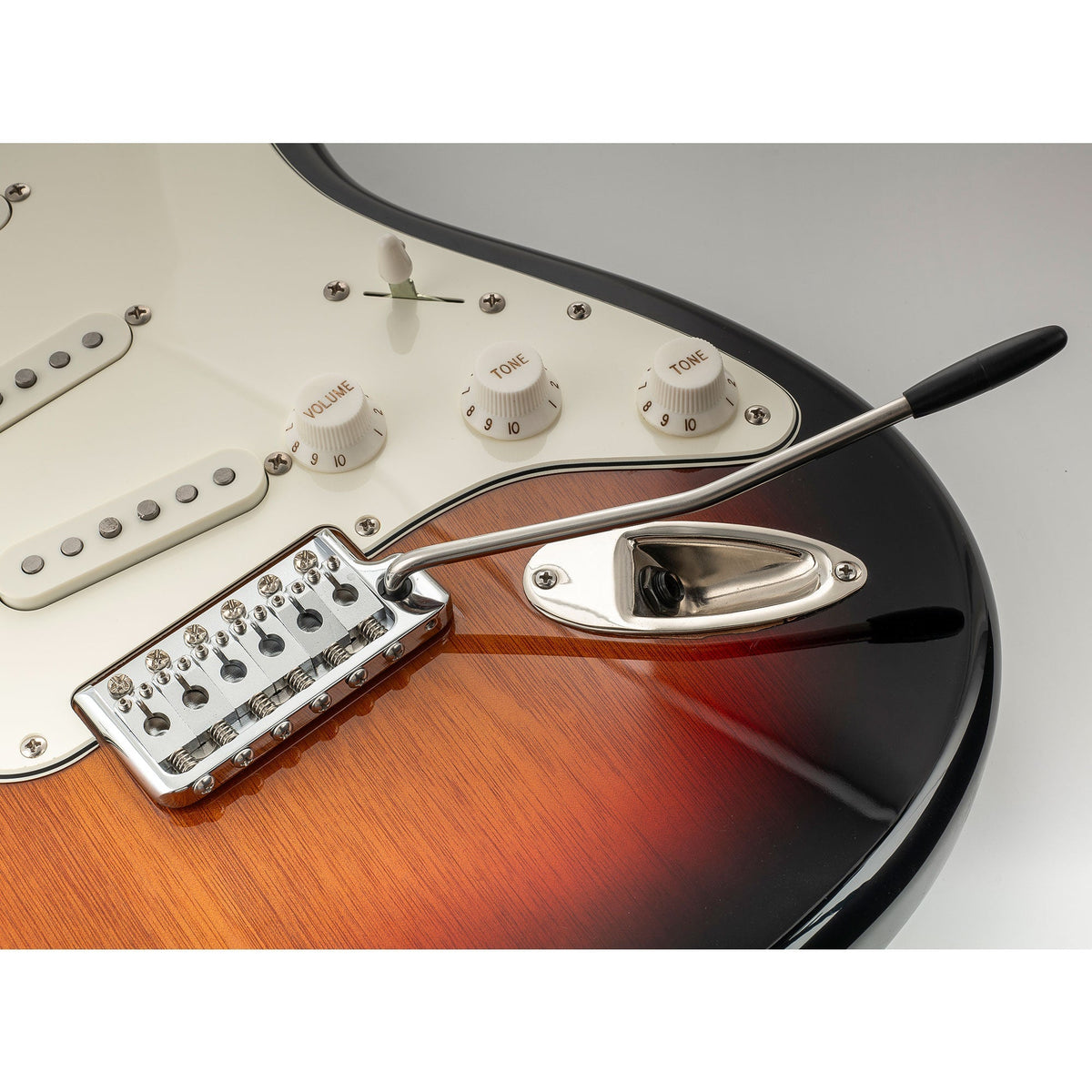 Musiclily Ultra BV005 52.5mm(2-1/16 inch) Full Solid Brass 6-Screw Knife Edge Tremolo Bridge for Strat Style Electric Guitar