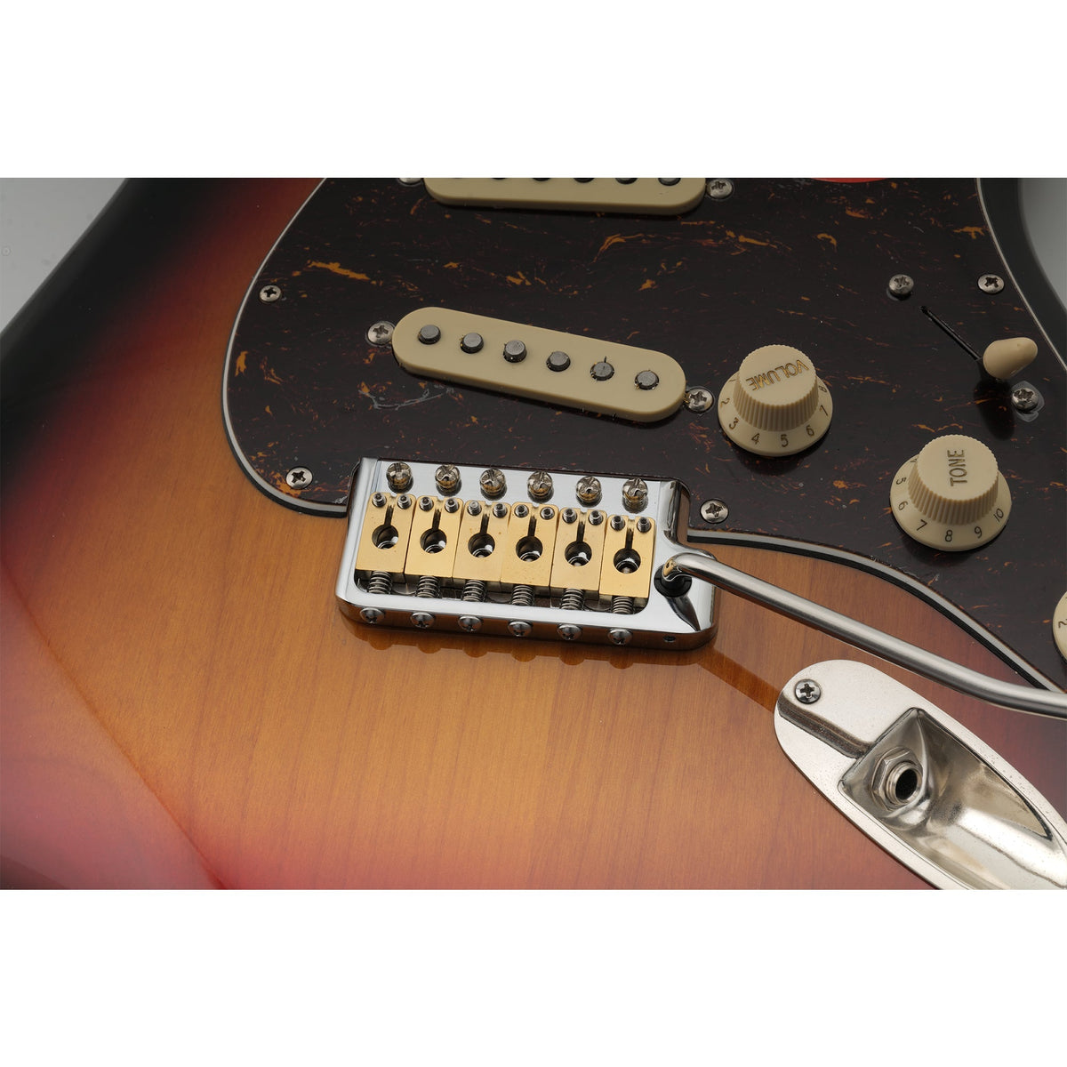 Musiclily Ultra BV005 52.5mm(2-1/16 inch) Full Solid Brass 6-Screw Knife Edge Tremolo Bridge for Strat Style Electric Guitar