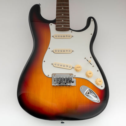 Musiclily Pro-SE ST-60SE Pre-wired SSS Pickguard with Staggered Alnico 5 Pickups for Strat Style Electric Guitar
