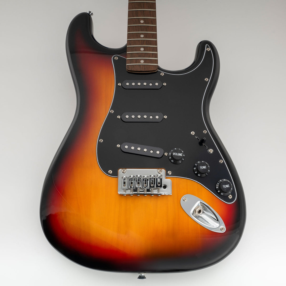 Musiclily Pro-SE ST-60SE Pre-wired SSS Pickguard with Staggered Alnico 5 Pickups for Strat Style Electric Guitar