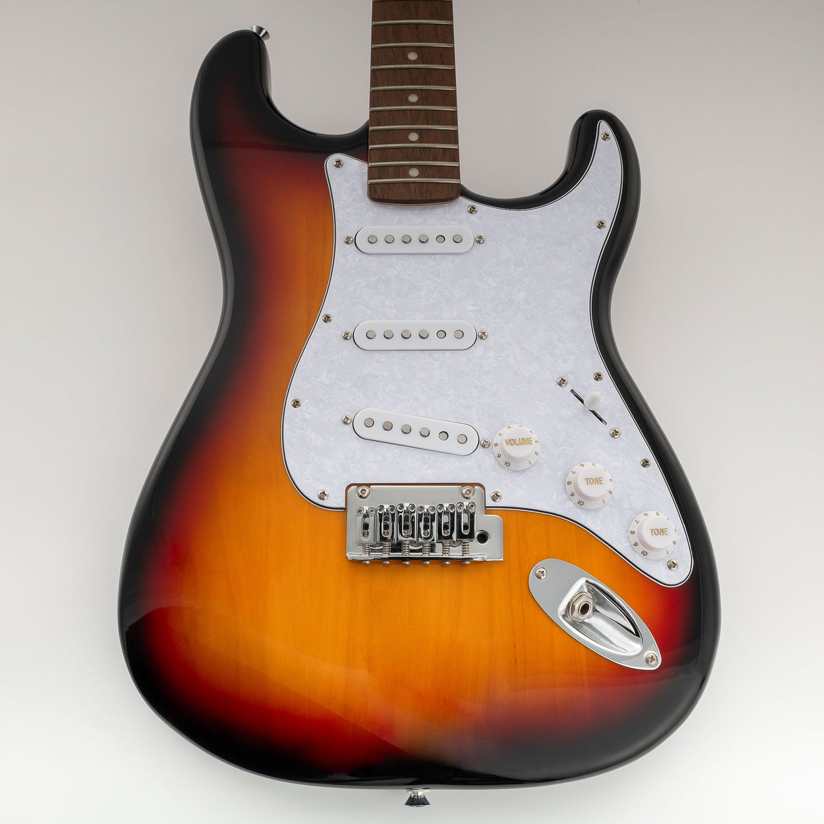 Musiclily Pro-SE ST-60SE Pre-wired SSS Pickguard with Staggered Alnico 5 Pickups for Strat Style Electric Guitar