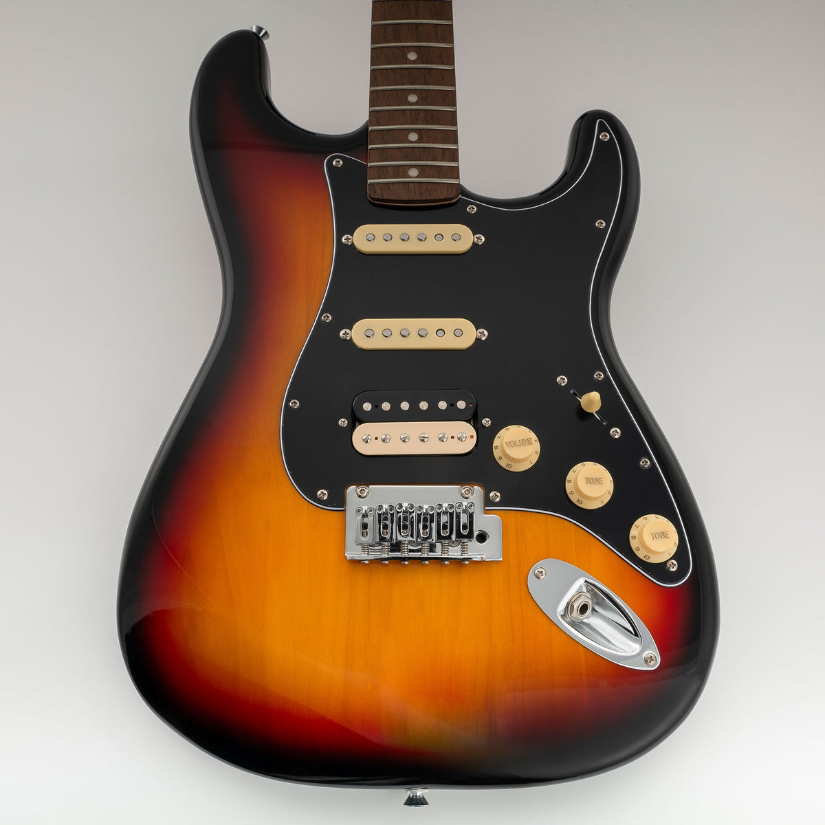 Musiclily Pro-SE ST-HSS-60SE Pre-wired Pickguard with Alnico 5 Pickups 5-Way Switch for Strat Style Electric Guitar